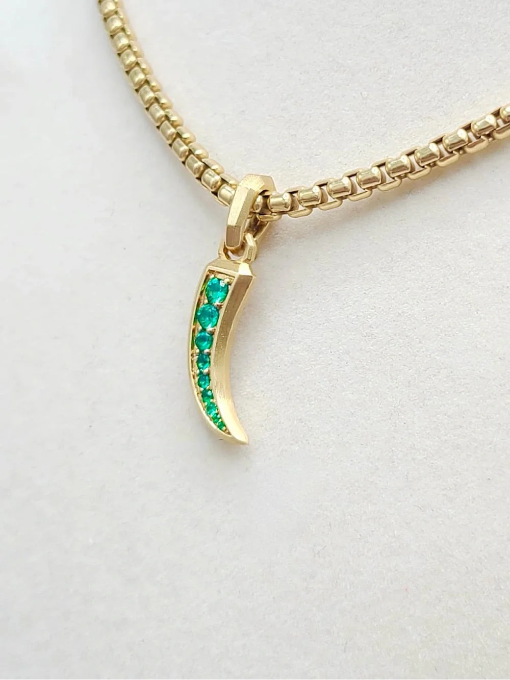 DAVID YURMAN Petrvs® Claw Amulet In 18K Yellow Gold With Emeralds, 30.7mm
